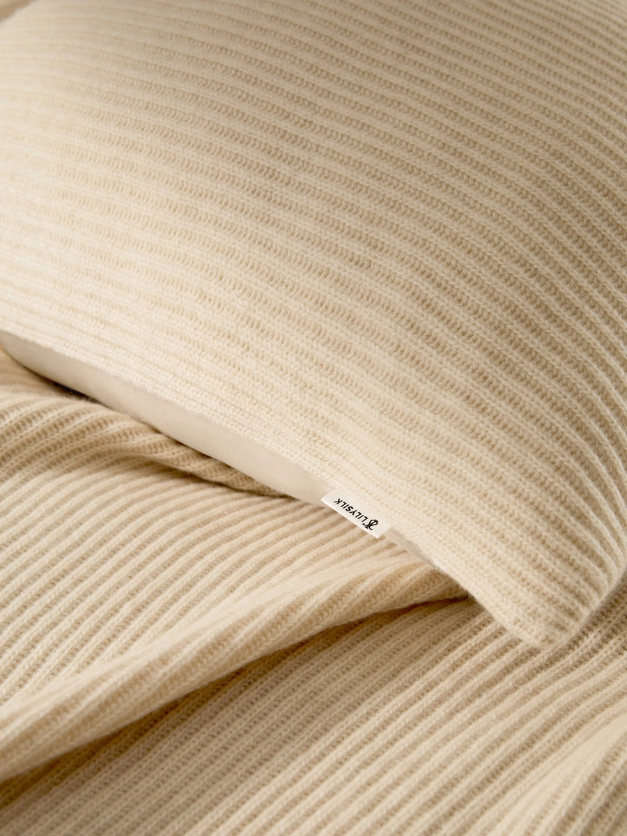 Housse de coussin réversible en cachemire et soie