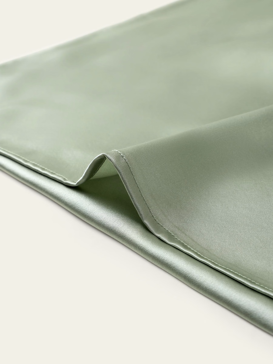Housse de Coussin en Soie Huile de Camélia
