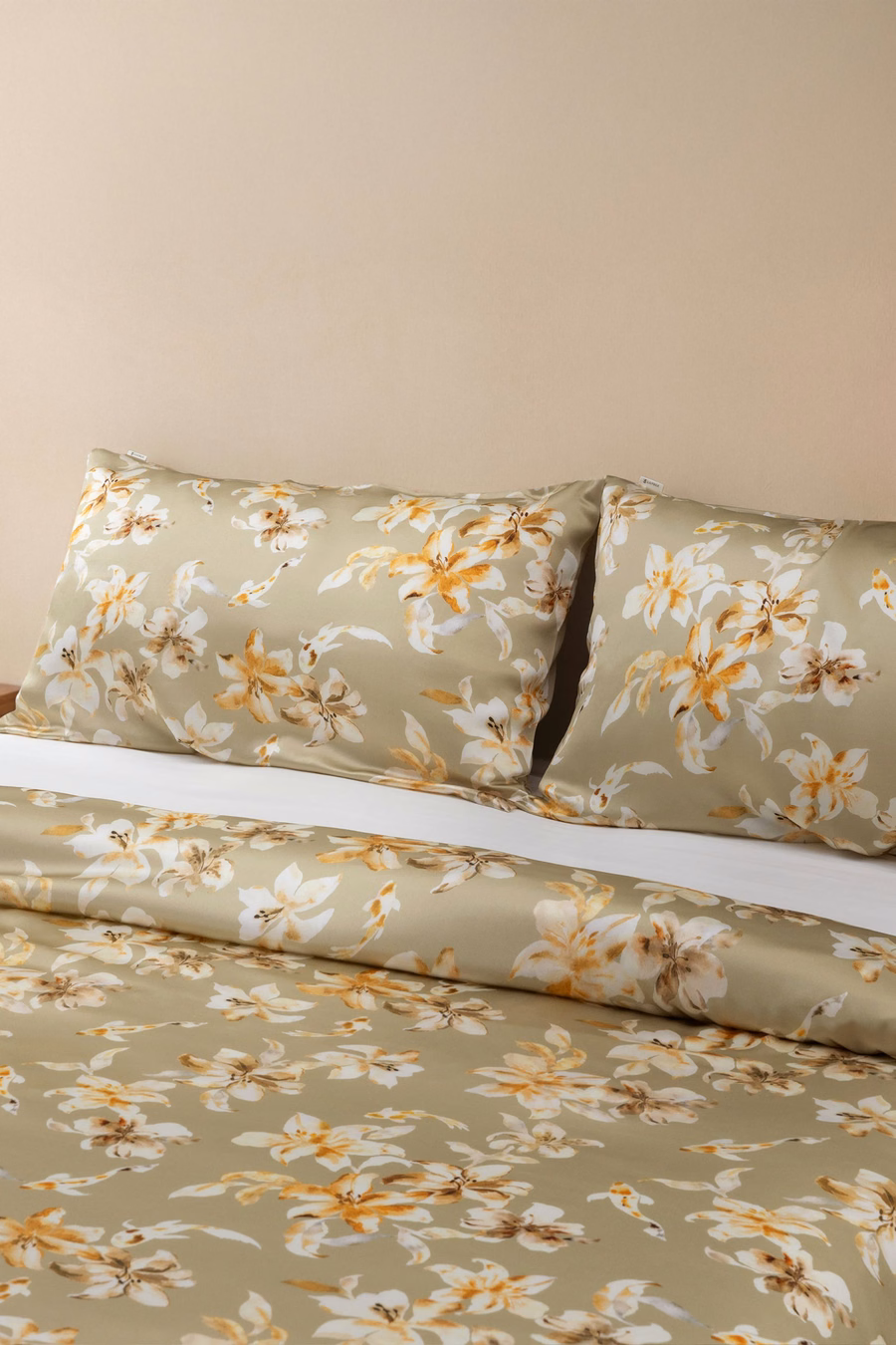 Aureate Flow Silk Duvet Cover