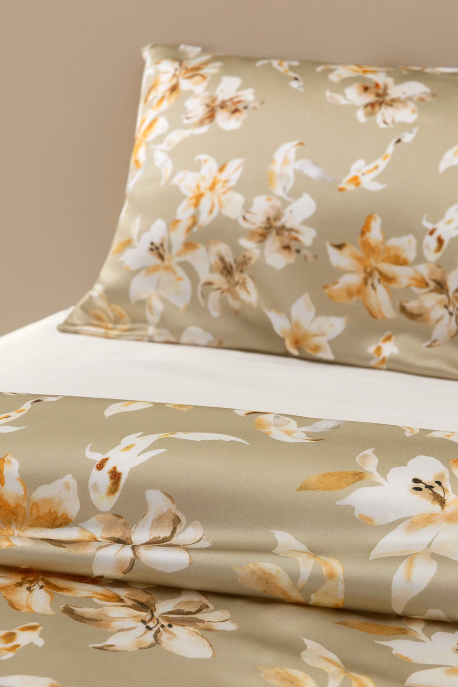 Aureate Flow Silk Duvet Cover