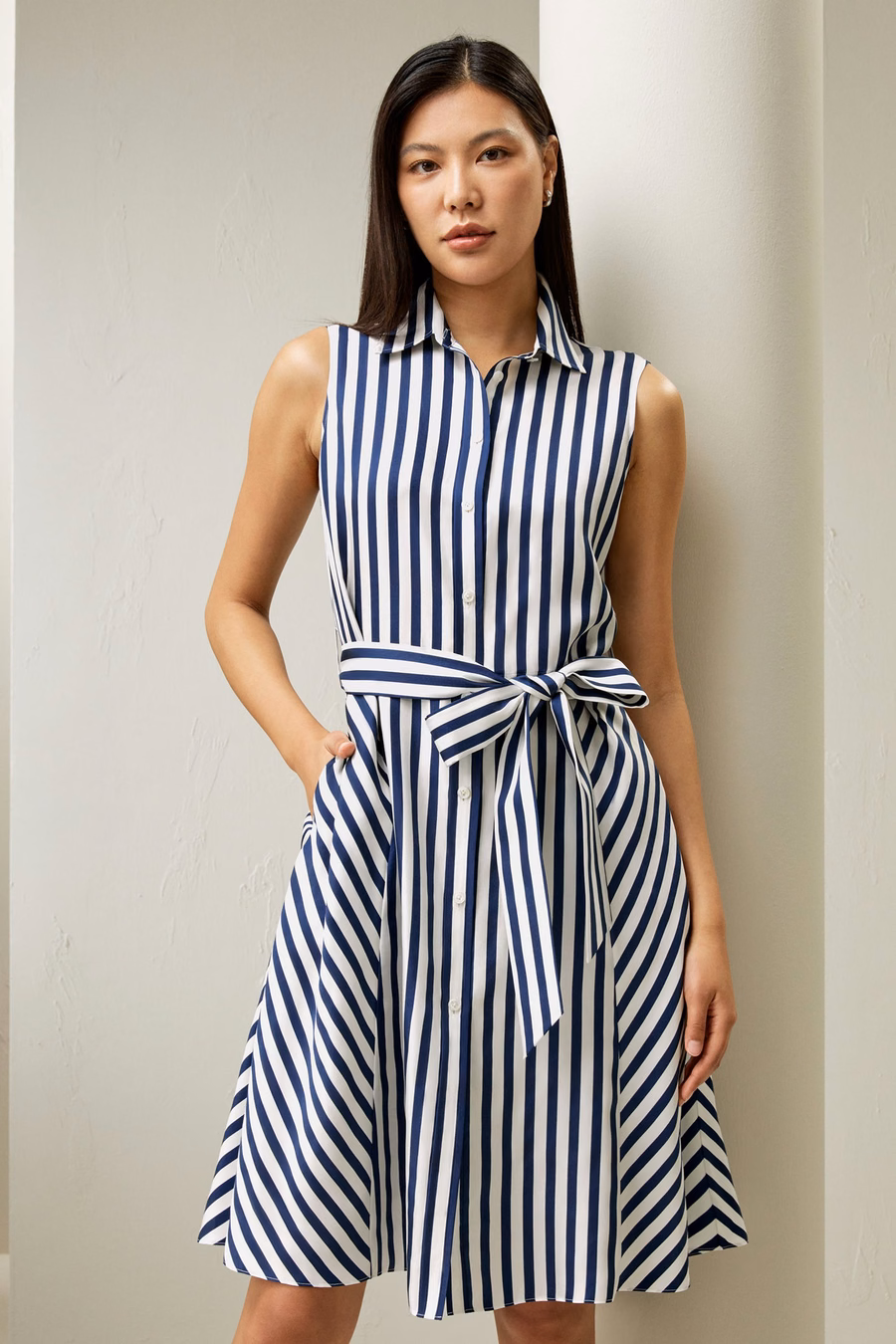 Robe Sans Manches Rayée en Soie