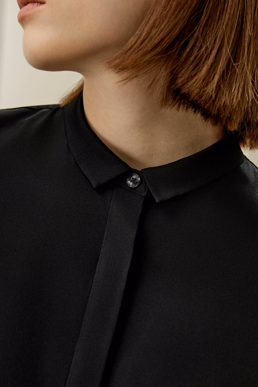 Chemise en soie à col classique