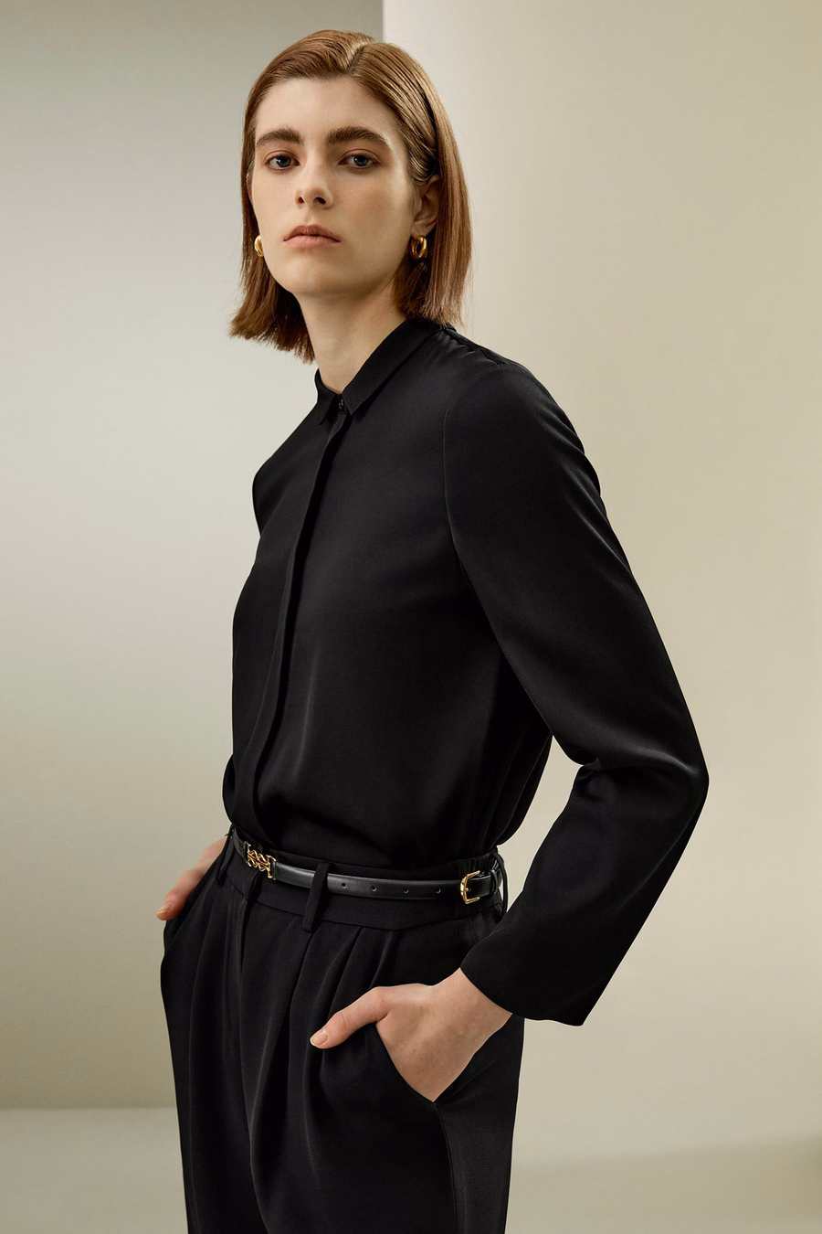Chemise en soie à col classique