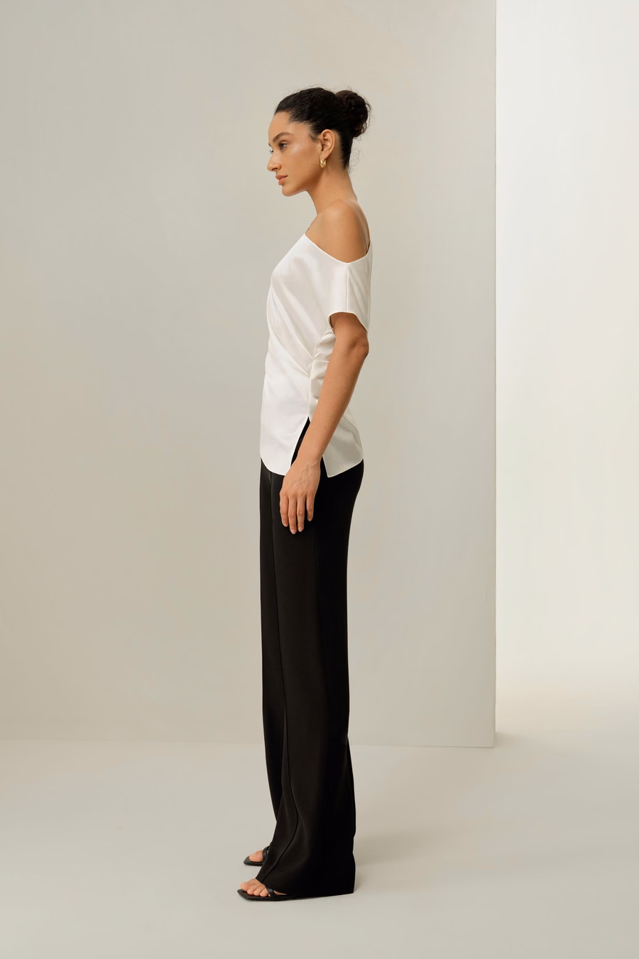 Haut Asymétrique en Charmeuse Élastique