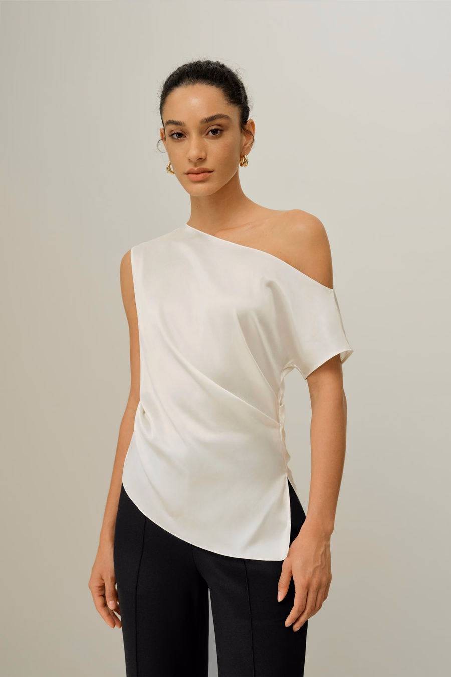 Haut Asymétrique en Charmeuse Élastique