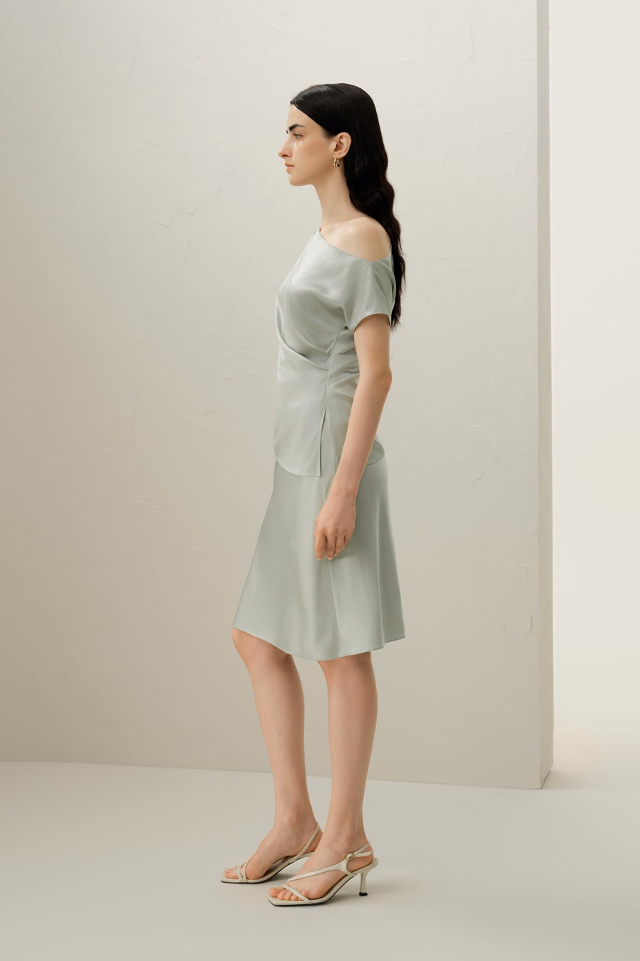 Haut Asymétrique en Charmeuse Élastique
