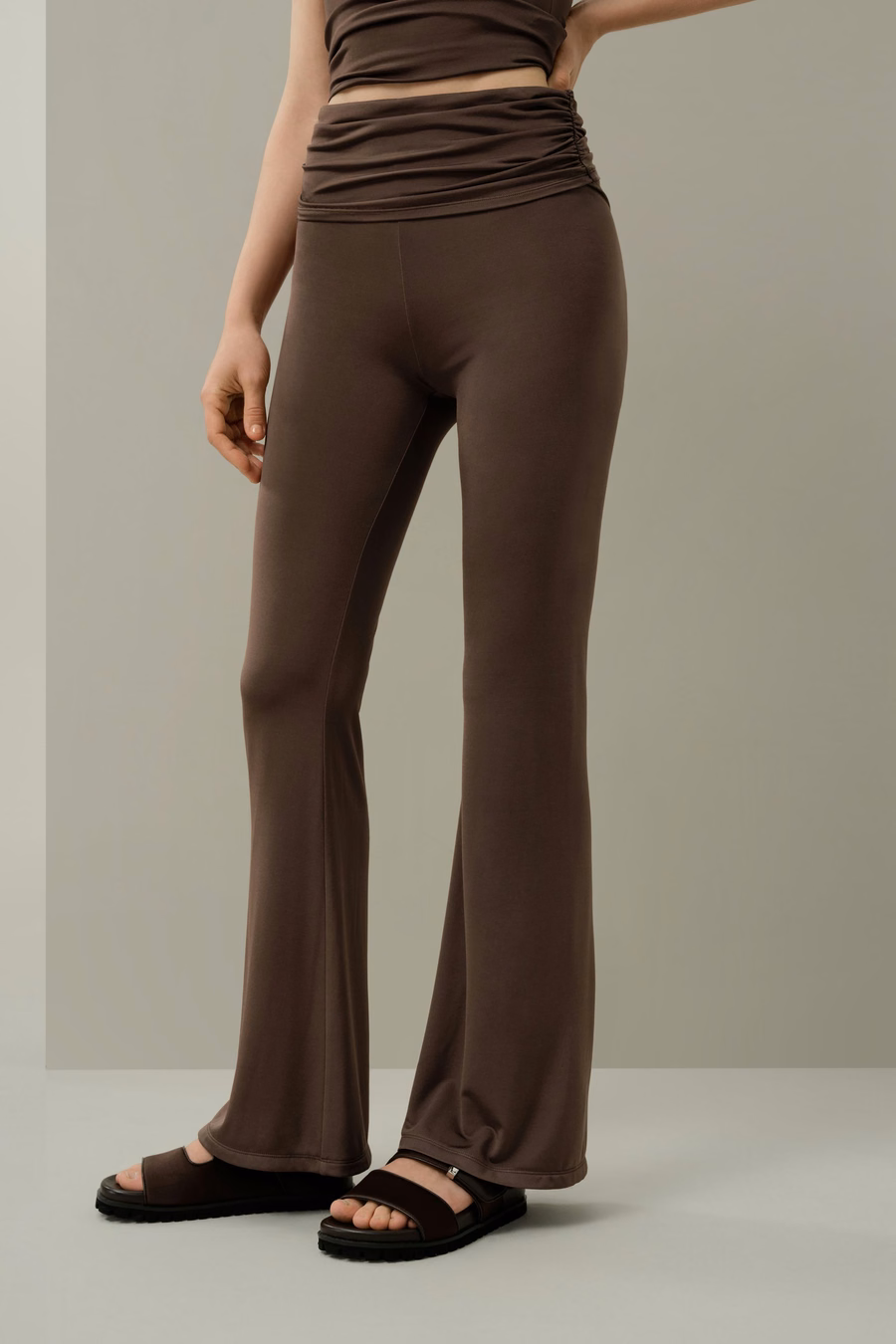 Pantalons Fluid Flare en Jersey de Soie Breeze