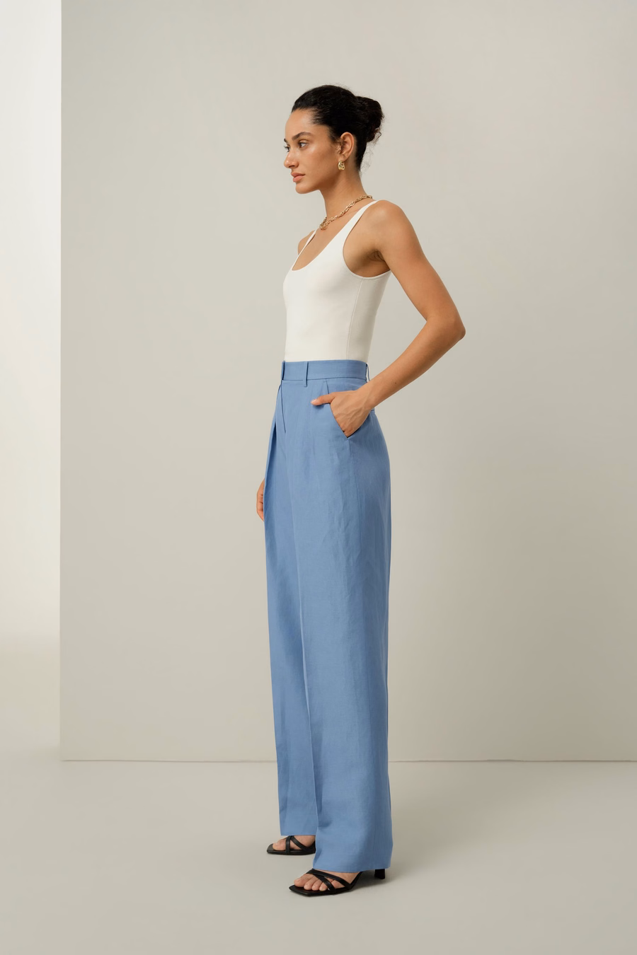 Pantalon large en soie et lin