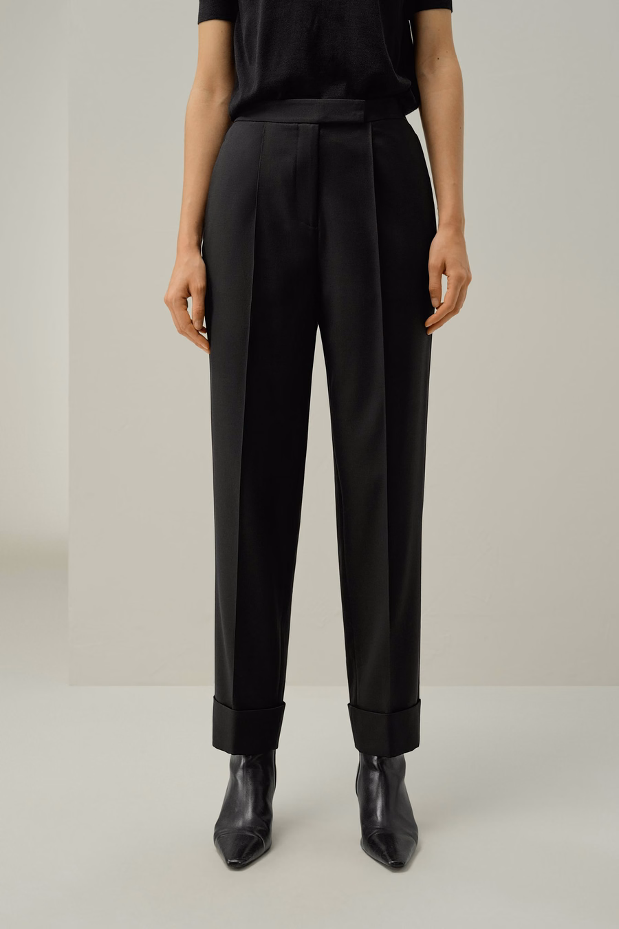 Pantalons en soie et laine à plis avant