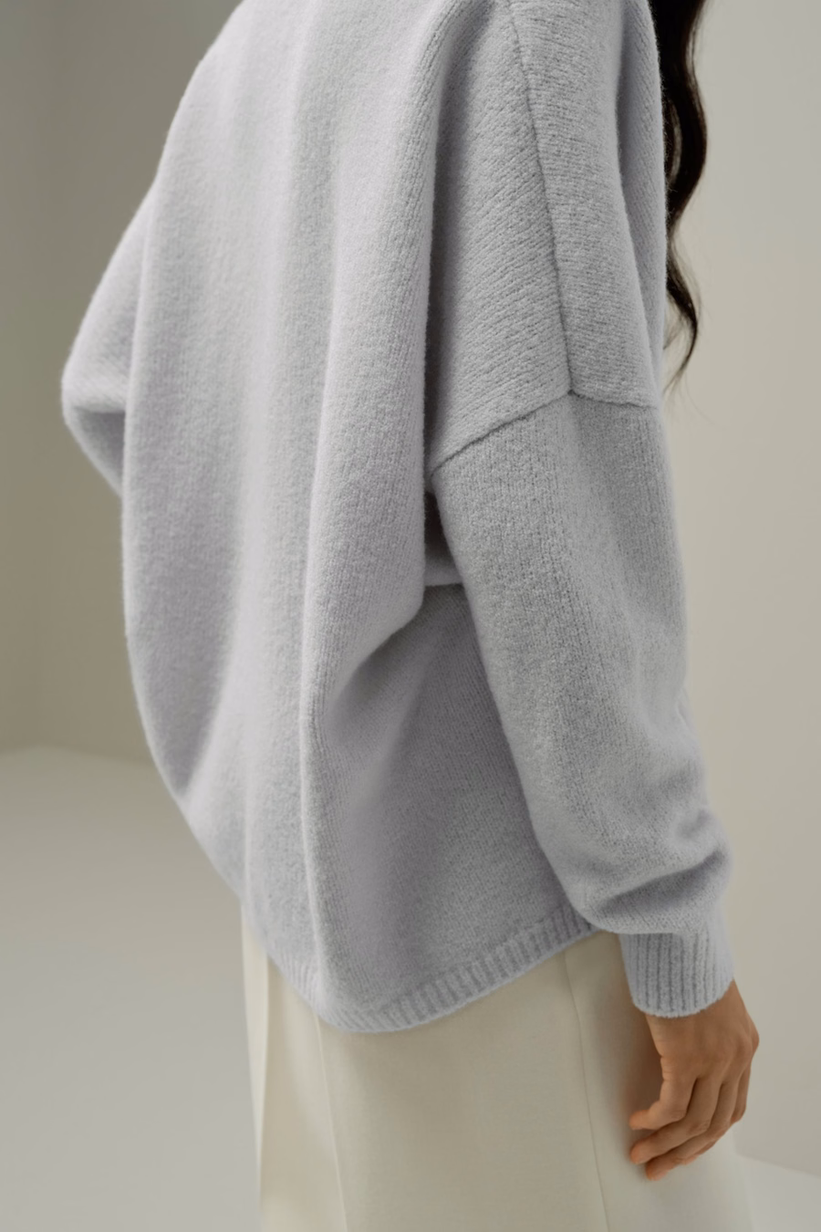 Cardigan en cachemire-soie tricoté bouclé