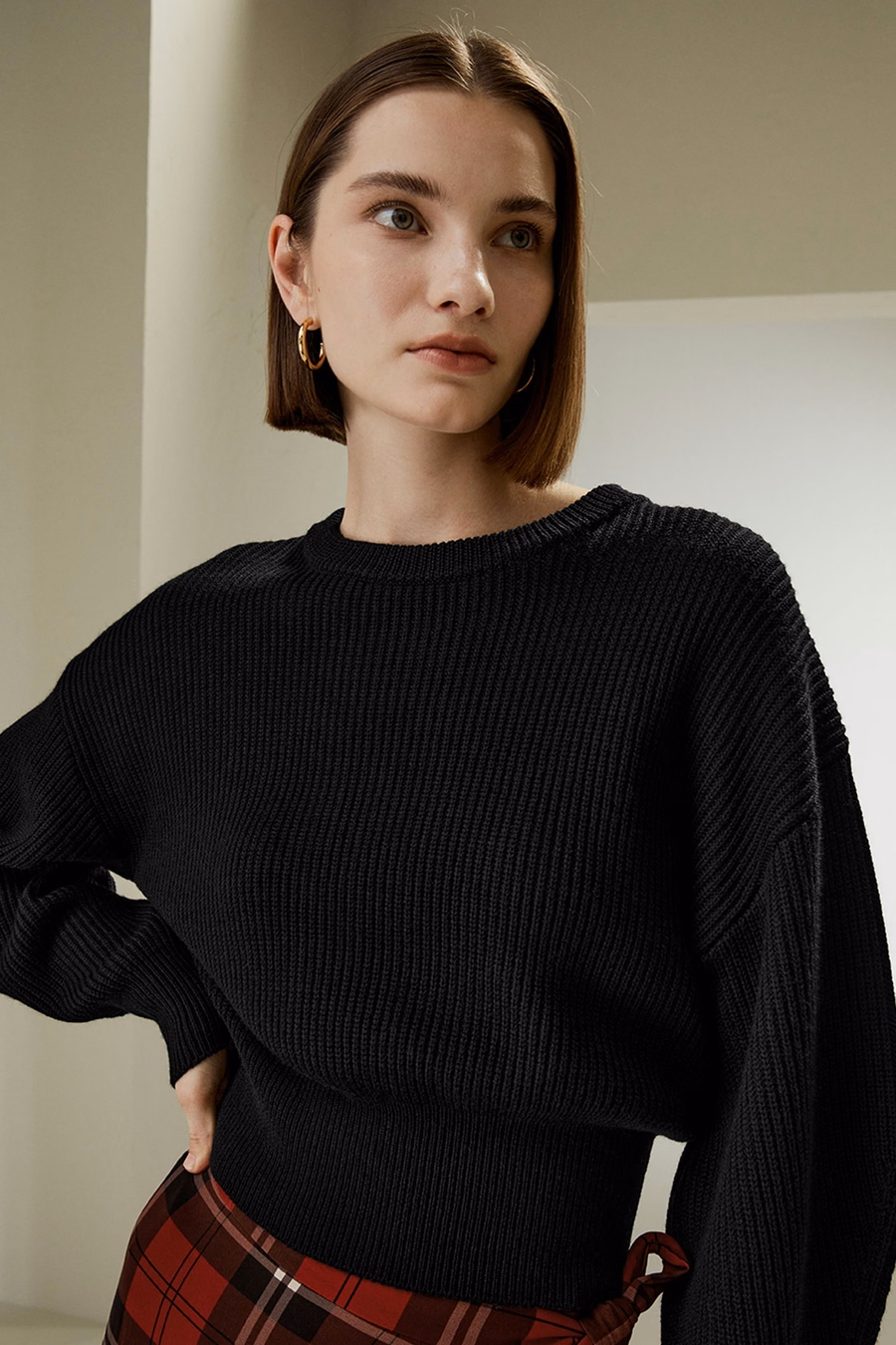 Pull en laine mérinos à col rond et épaules tombantes
