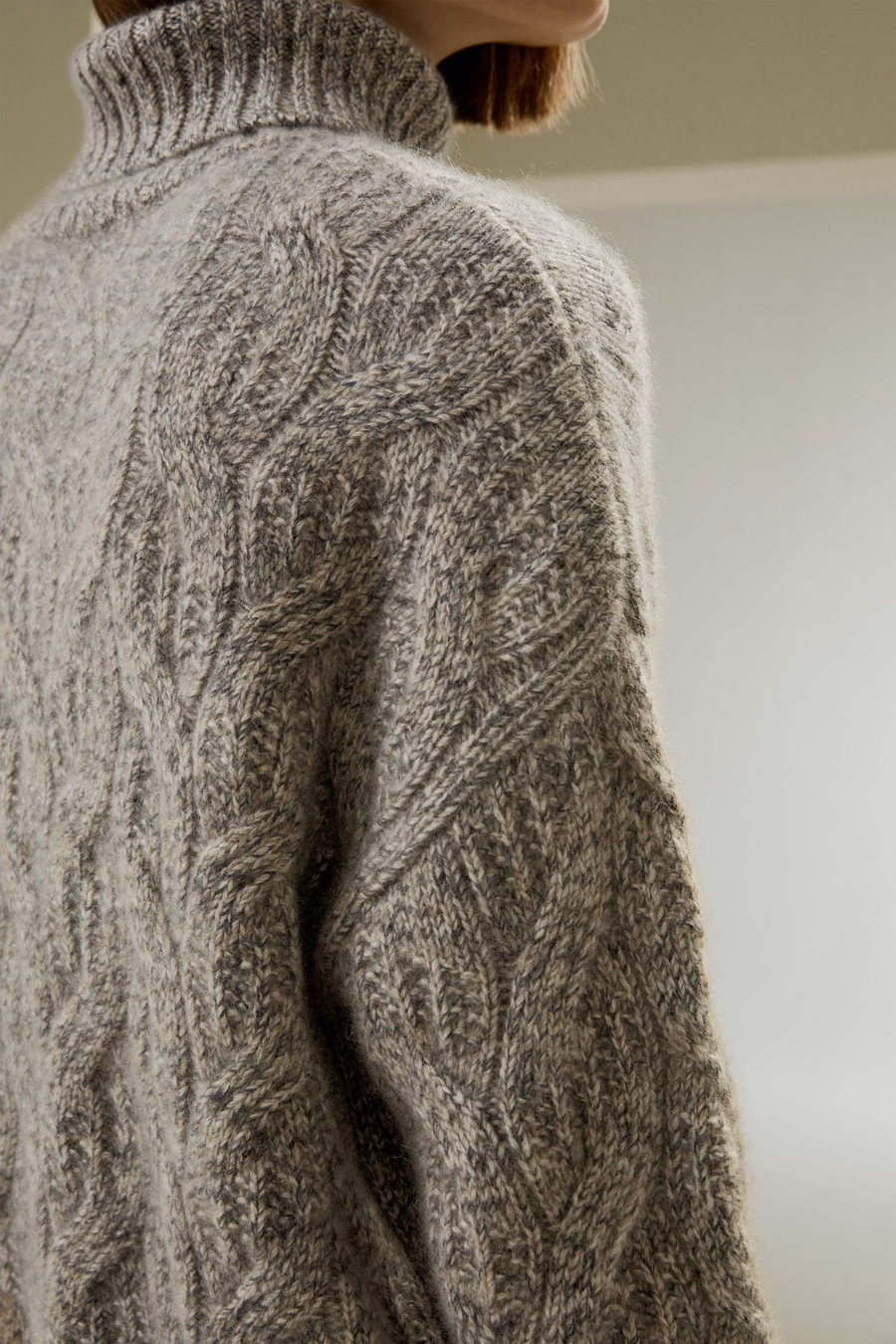 Pull Col Roulé en Cachemire Tricoté en Câble