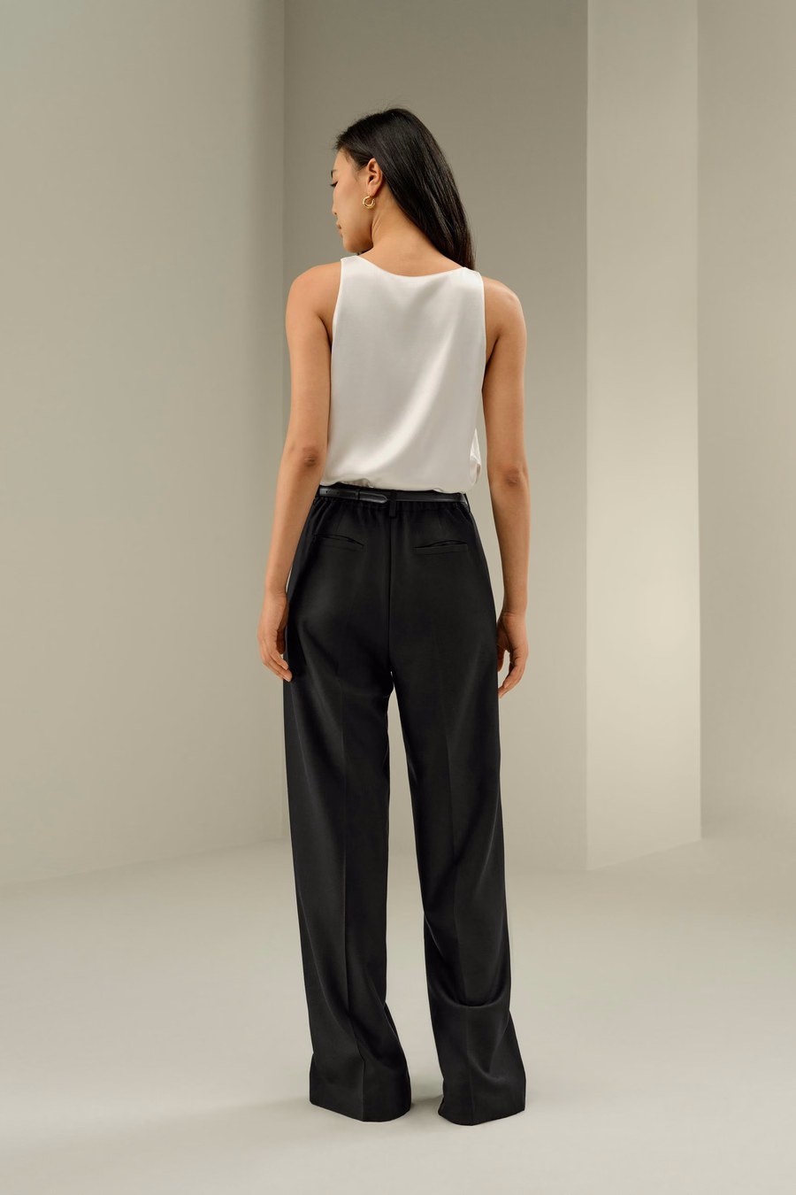Pantalons droits en mélange de laine et de soie