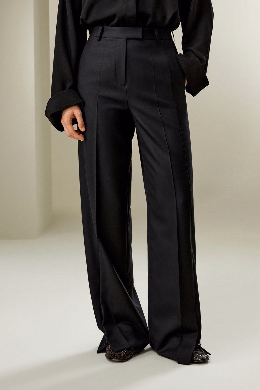 Pantalons droits en mélange de laine et de soie