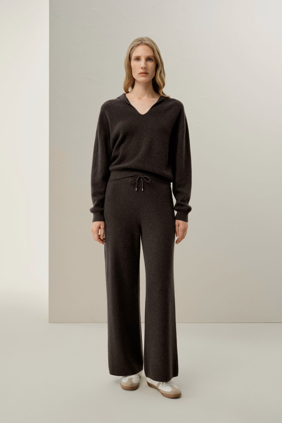 Pantalon large en cachemire royal