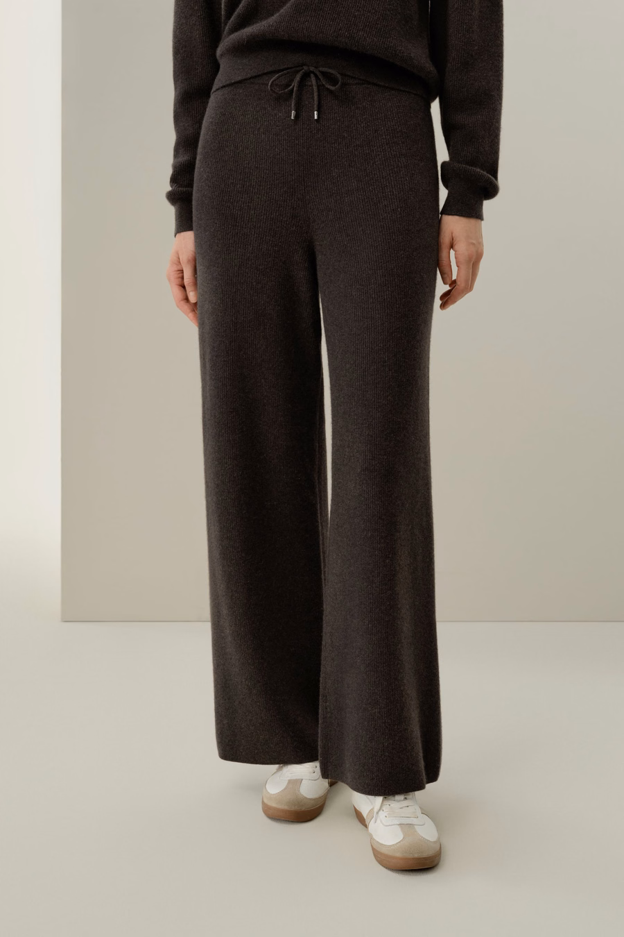 Pantalon large en cachemire royal