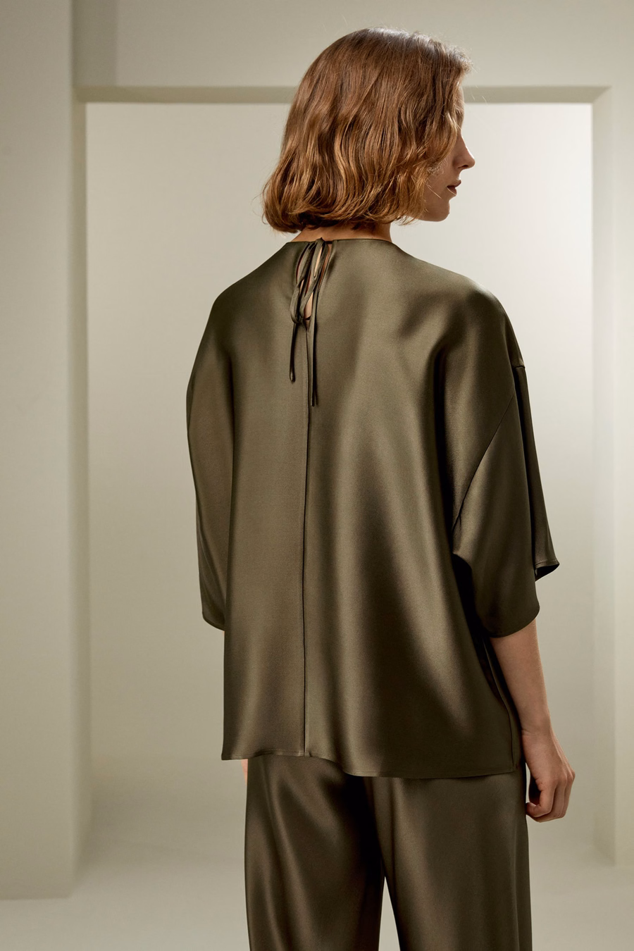 Blouse en soie décontractée à col rond