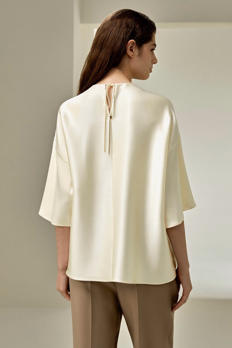 Blouse en soie décontractée à col rond