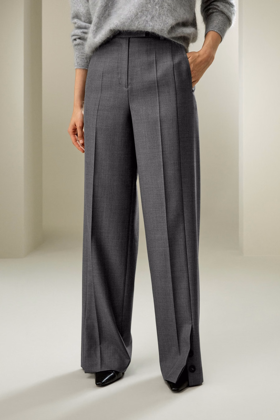 Pantalons droits en mélange de laine et de soie