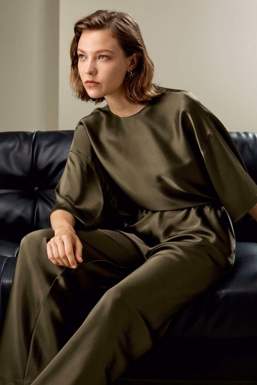 Pantalons en soie coupés à biais intégral