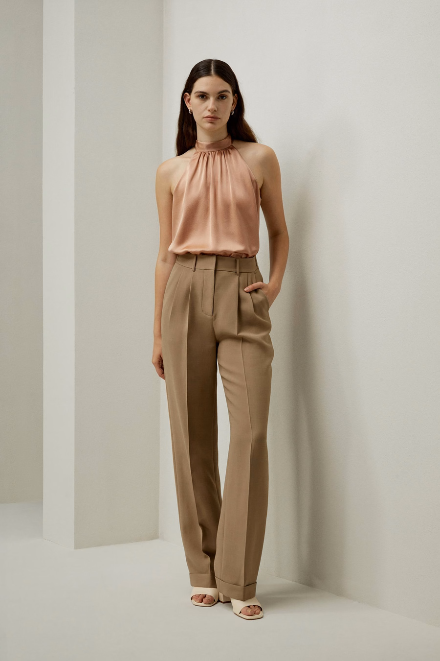 Haut halter en soie Graceful Breeze