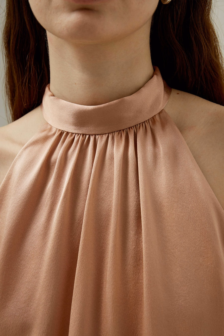 Haut halter en soie Graceful Breeze