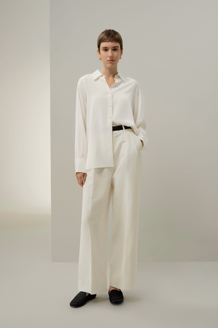 pantalon en soie et lin à plis frontaux