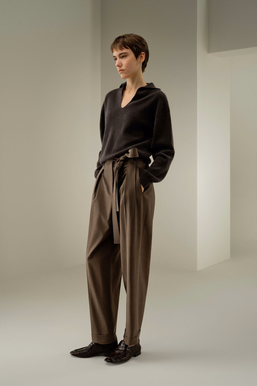 Pantalons à jambes en forme de baril en soie et laine de La Havane