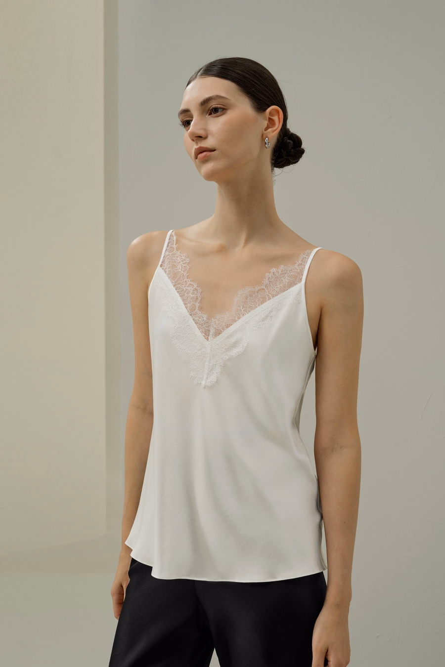 Camisole en soie avec dentelle