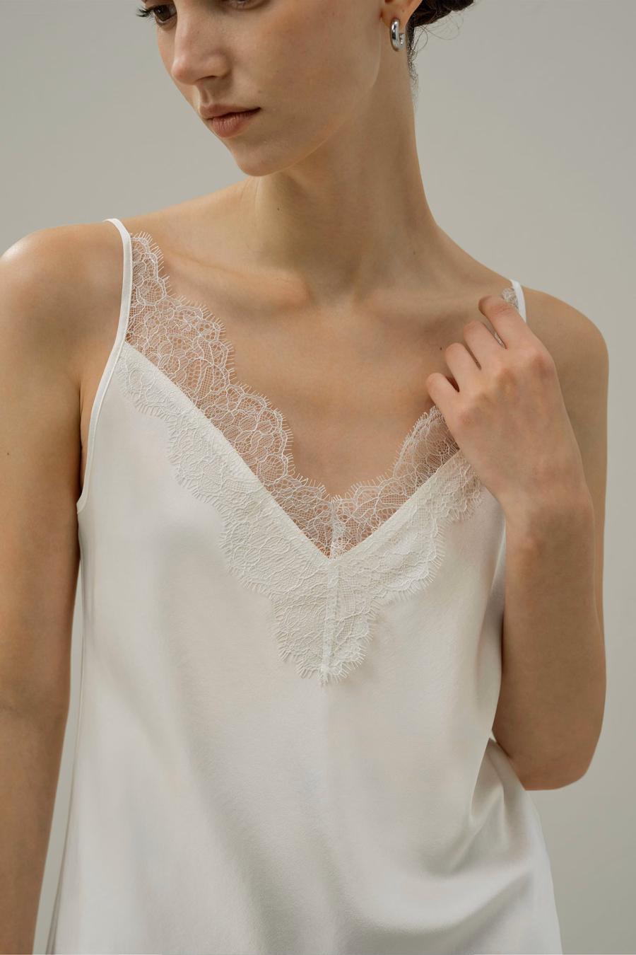 Camisole en soie avec dentelle