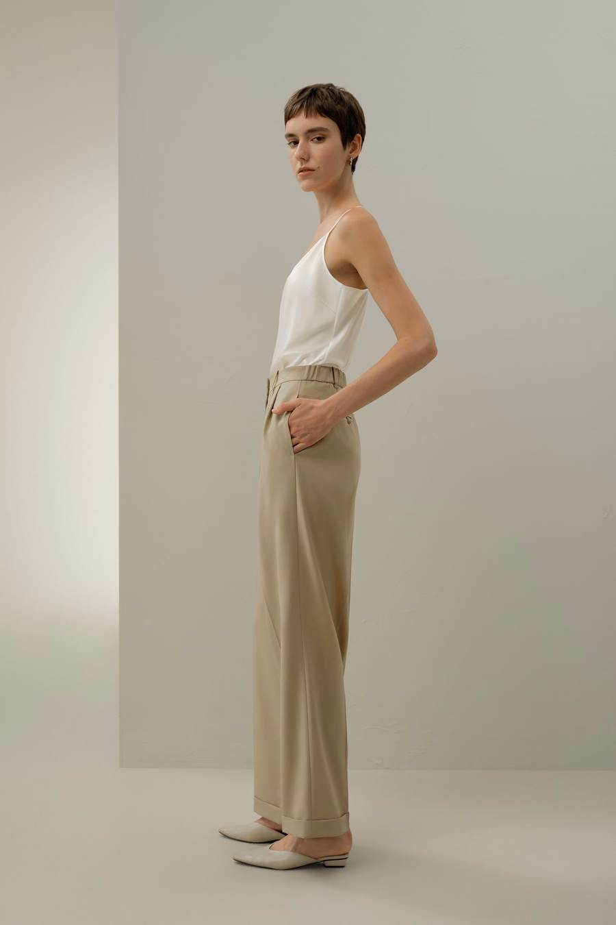 Pantalons droits en laine et soie