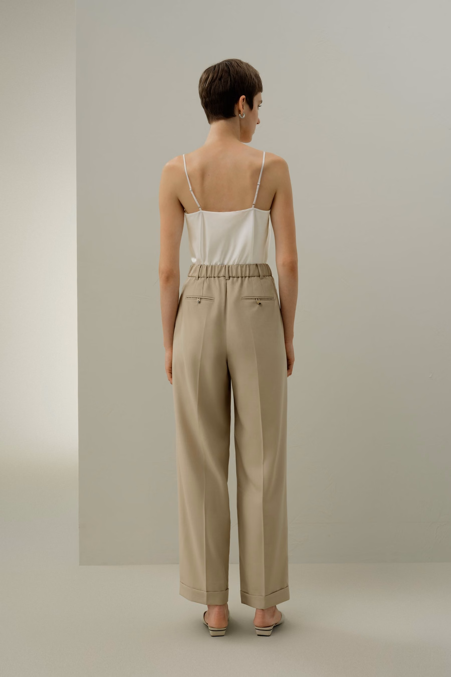 Pantalons droits en laine et soie