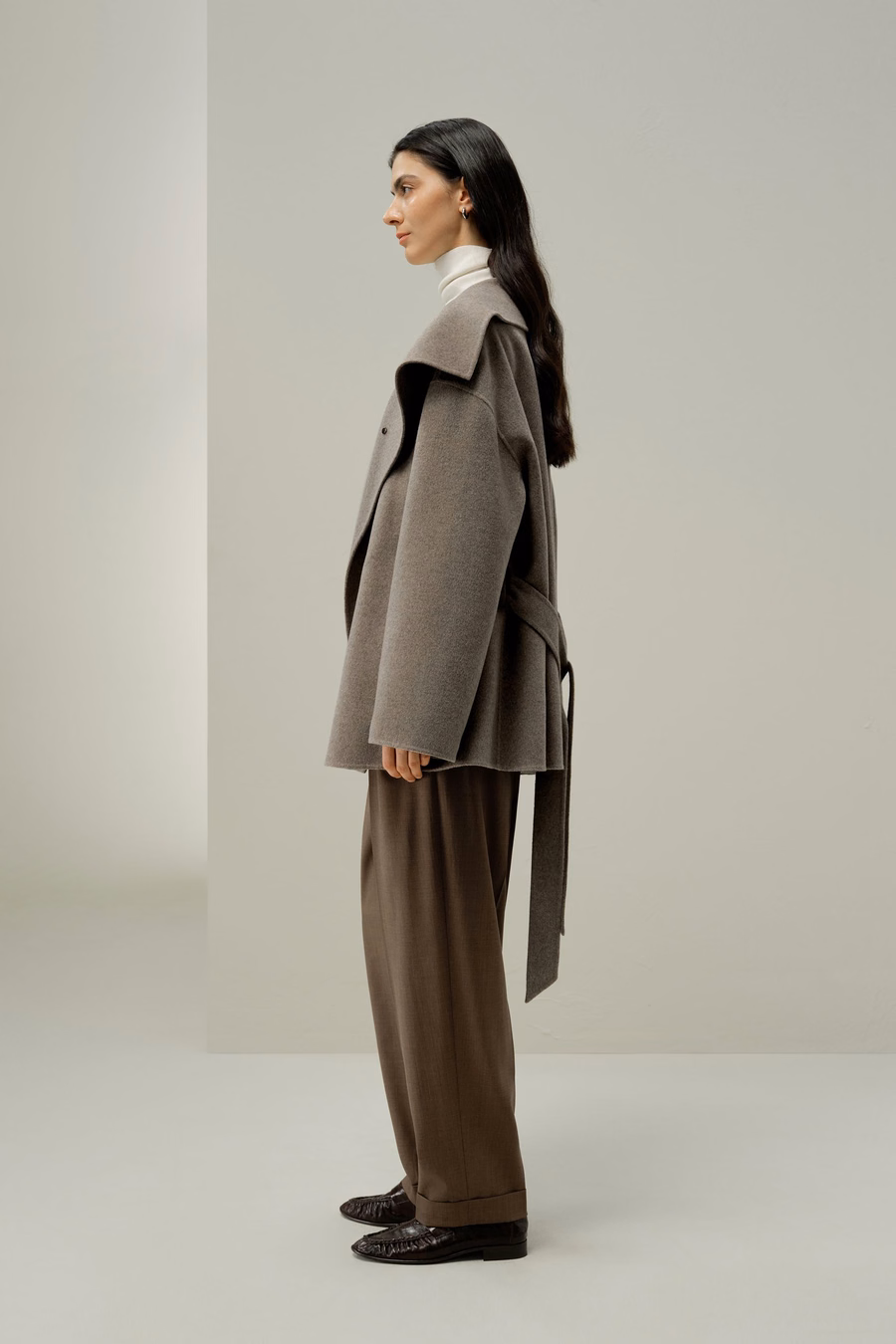 Manteau en Mélange Soie-Laine à Col Convertible