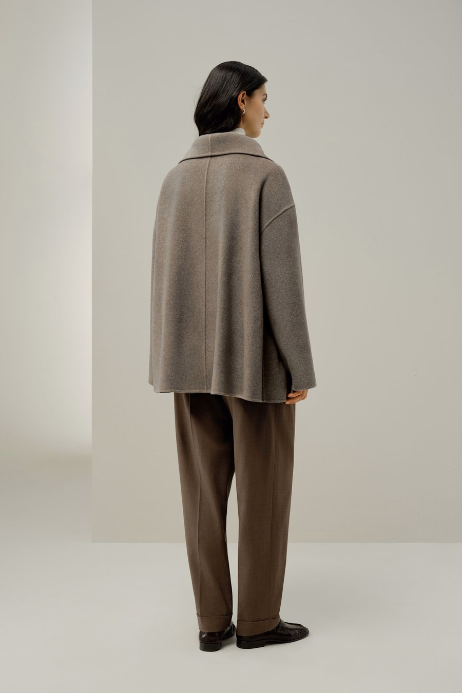 Manteau en Mélange Soie-Laine à Col Convertible