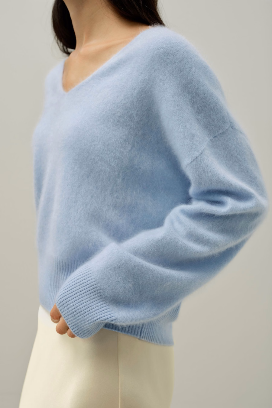 Pull en cachemire à col en V brossé