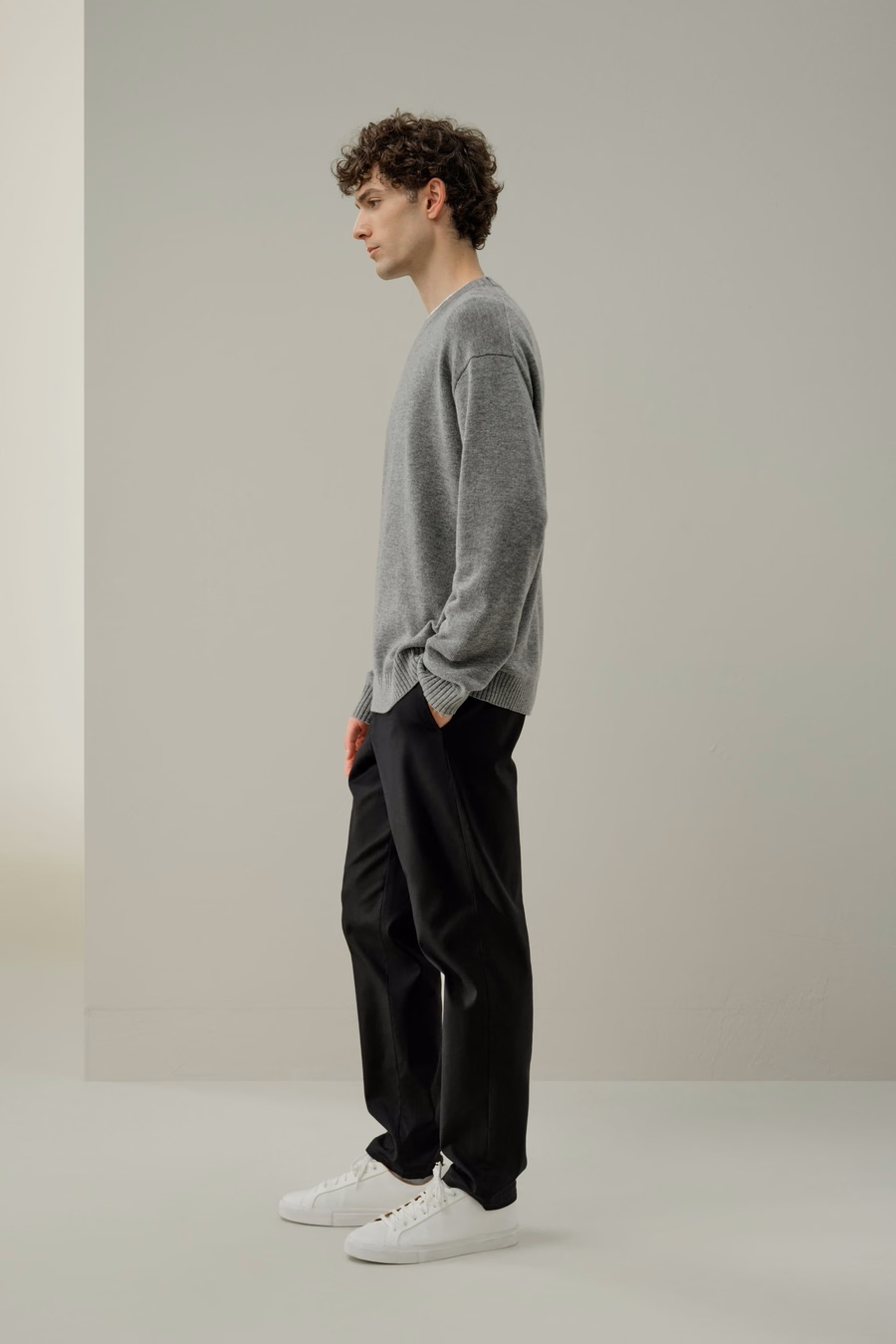 Pull à col rond en laine cachemire durable