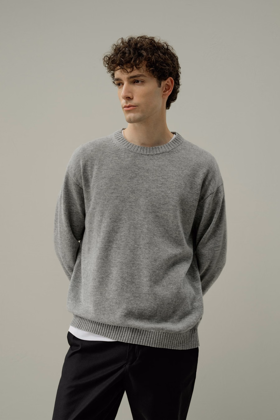 Pull à col rond en laine cachemire durable