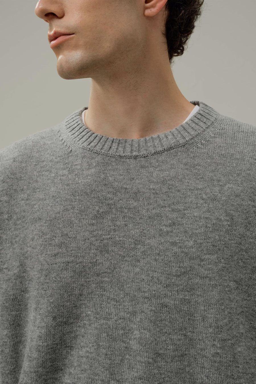 Pull à col rond en laine cachemire durable