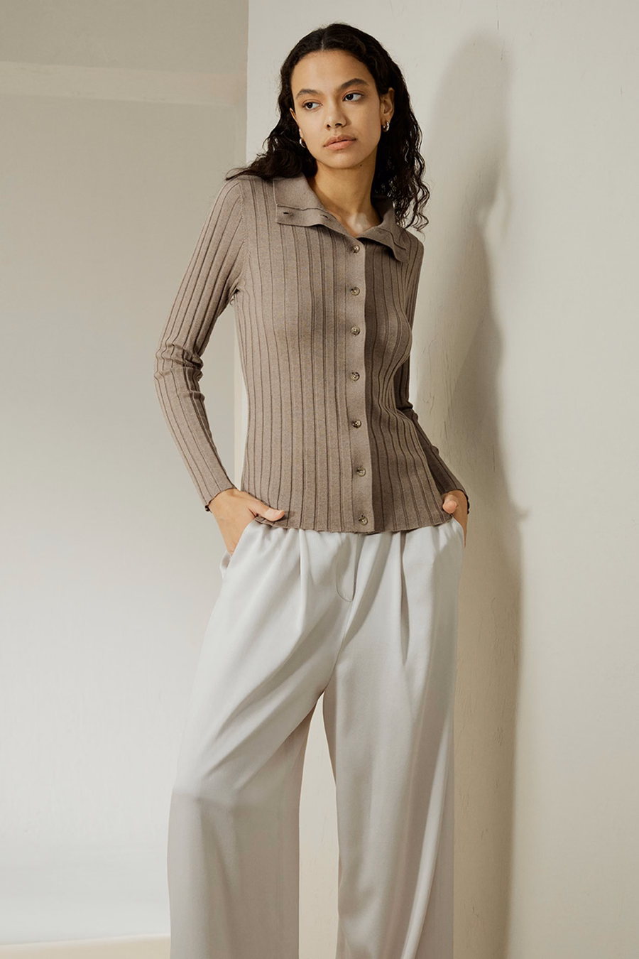 Cardigan en mélange de soie et cachemire côtelé