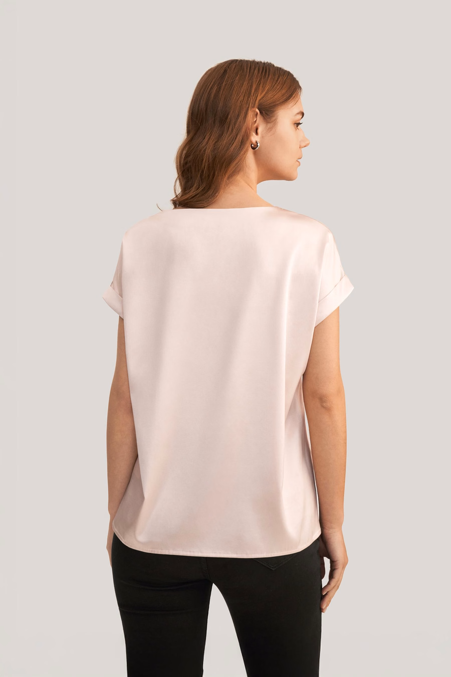 T-shirt en soie à encolure ronde et manches courtes