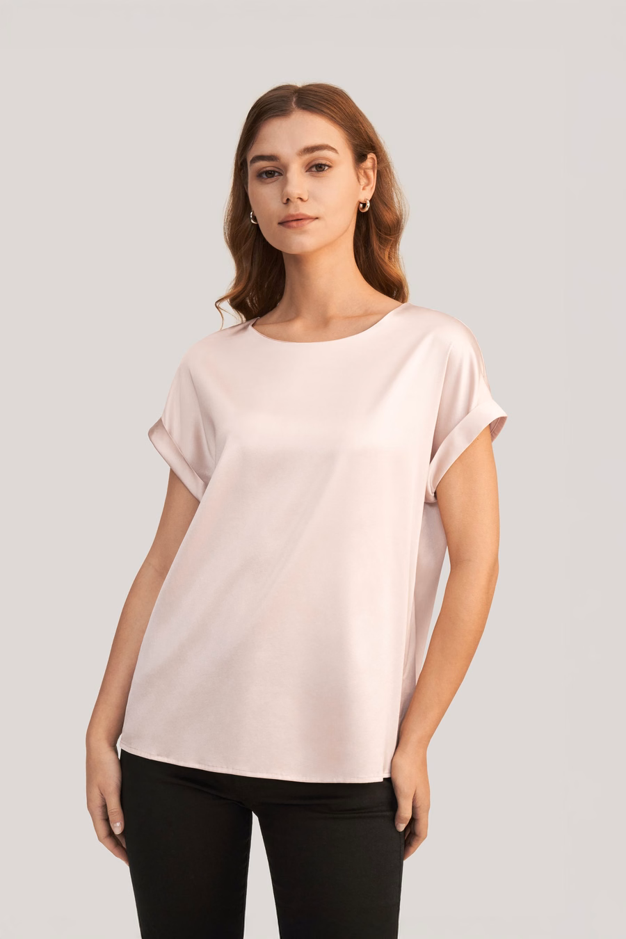 T-shirt en soie à encolure ronde et manches courtes