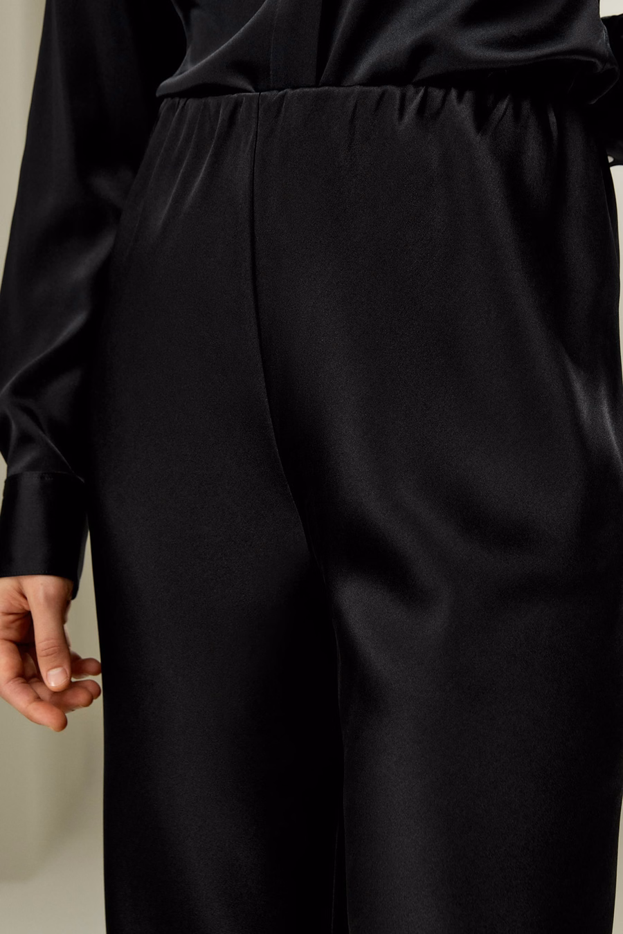 Pantalons en soie coupés à biais intégral