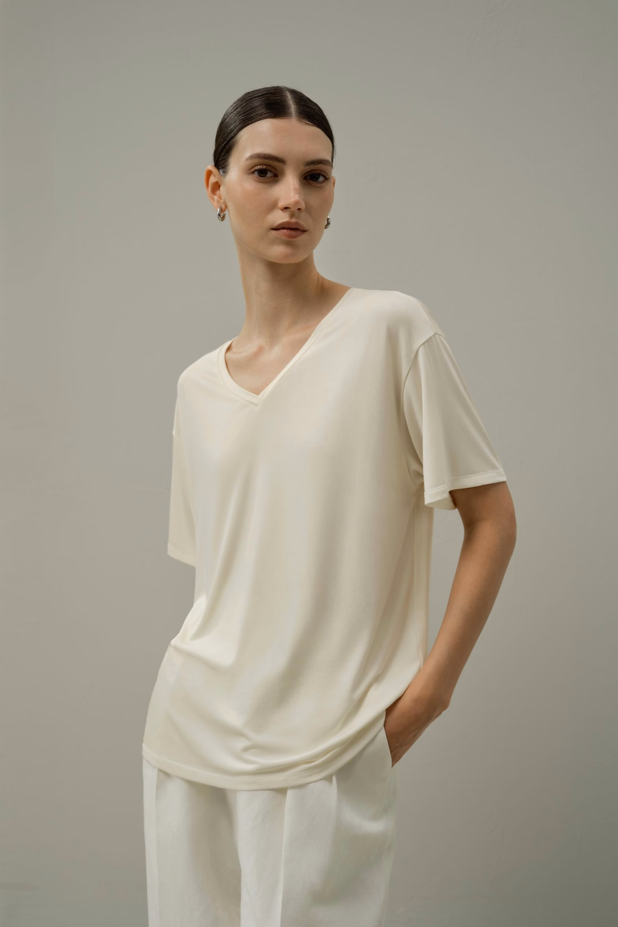 Haut T-shirt à col en V en Jersey de Soie Breeze