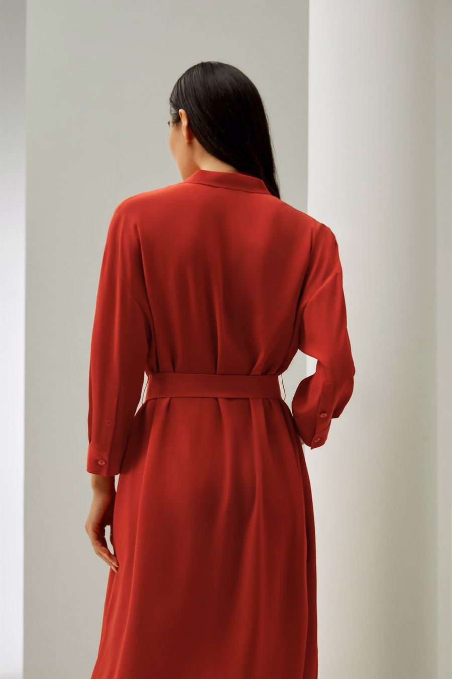 Robe chemise en soie avec poche latérale