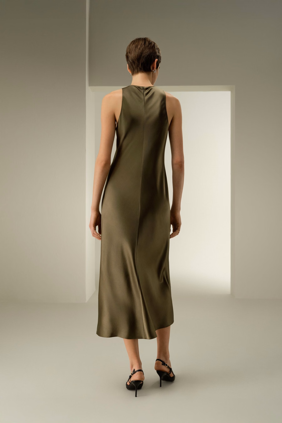 Robe Maxi en Soie Sans Manches Slim