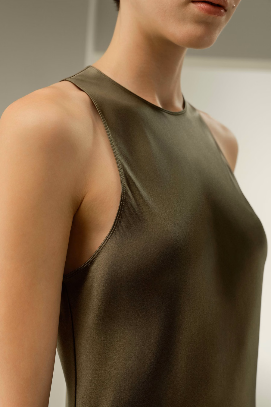 Robe Maxi en Soie Sans Manches Slim