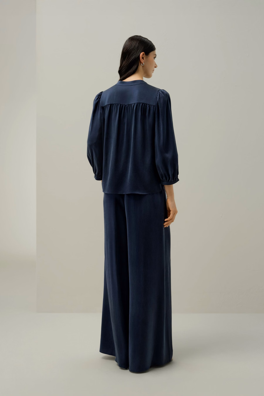 Pantalons large en soie suédée