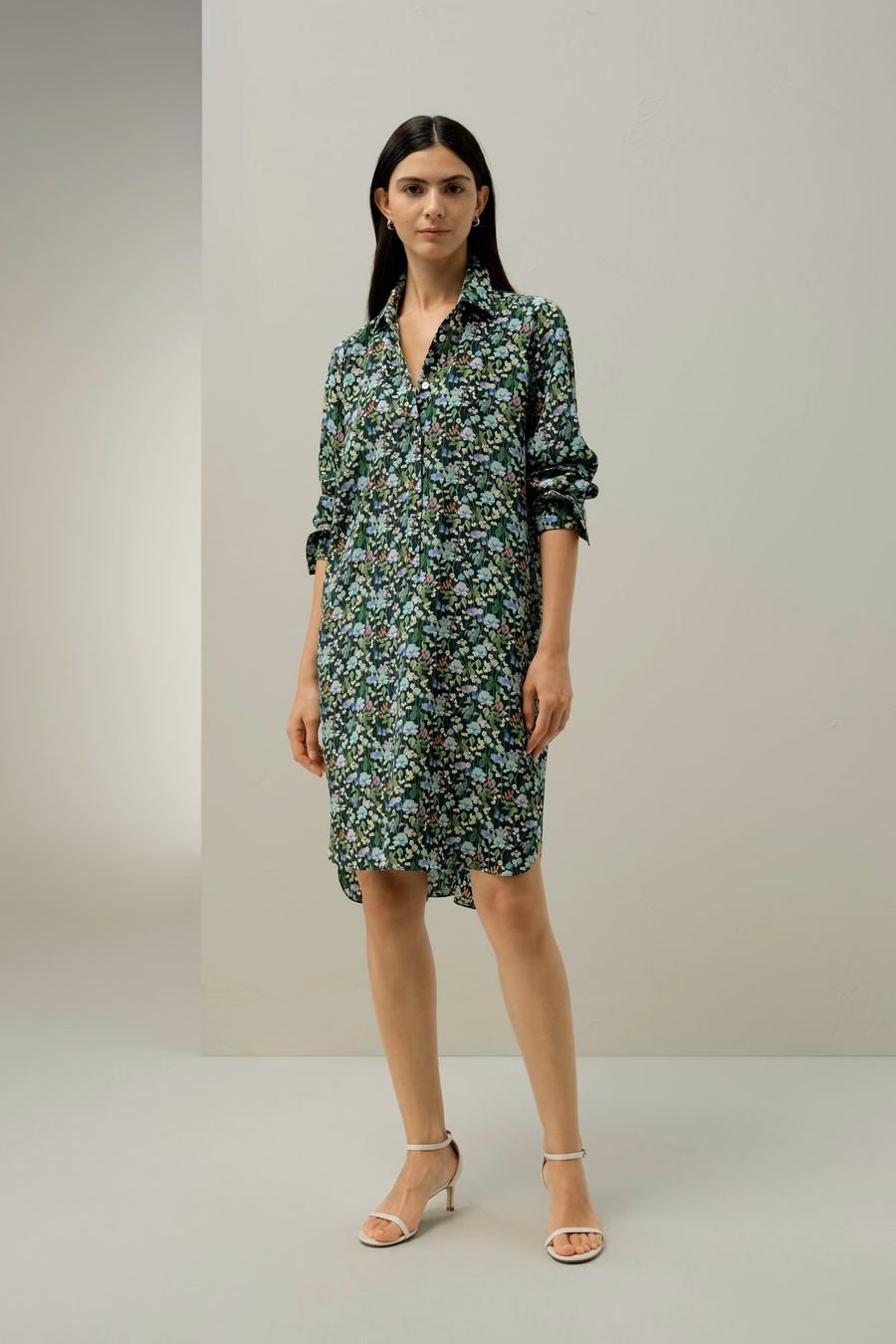Robe chemise mi-longue forêt féerique - Fabriquée avec du tissu Liberty