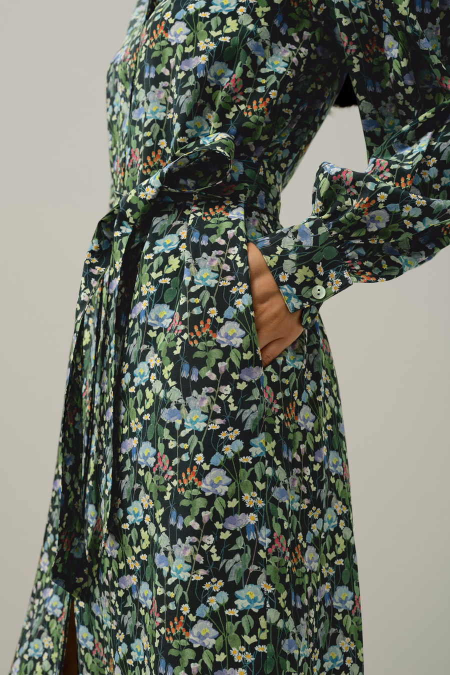 Robe chemise midi Forêt de contes de fées - Fabriquée avec du tissu Liberty