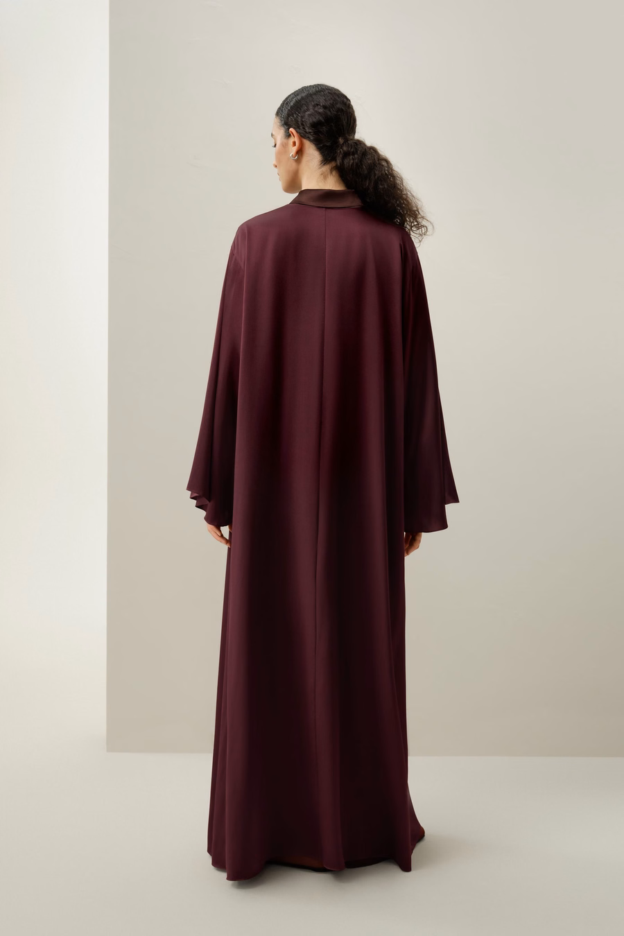 Abaya en Soie Charmeuse